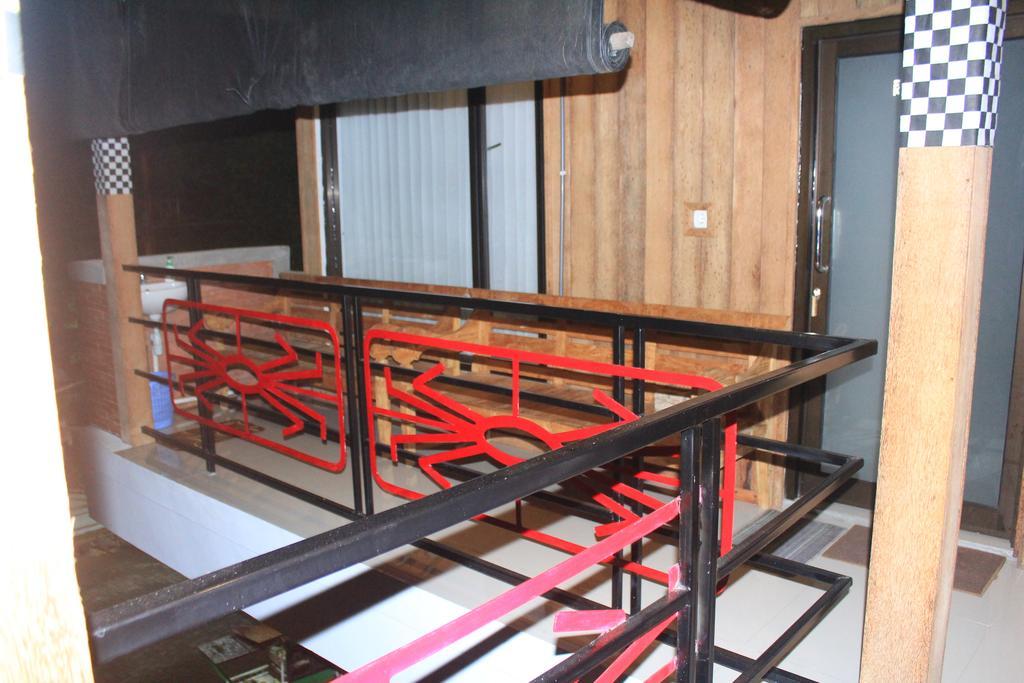 Homestay Kota Baru Jepara Ngoại thất bức ảnh
